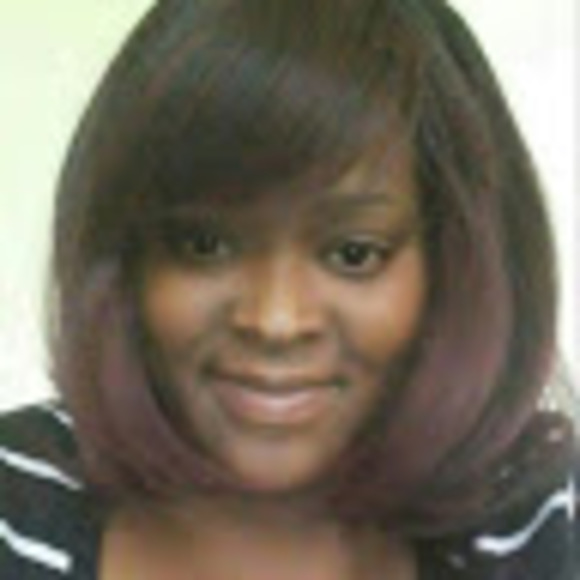 Meet your Posher, Roberta - Picture 1 of 1